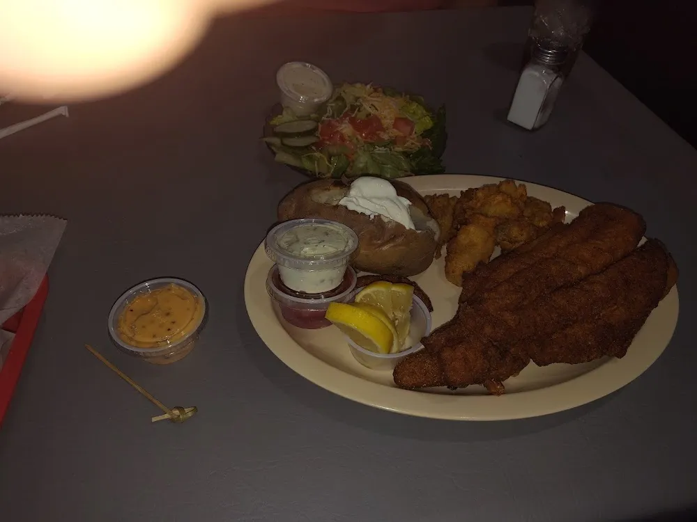 Catfish and Oysters Platter